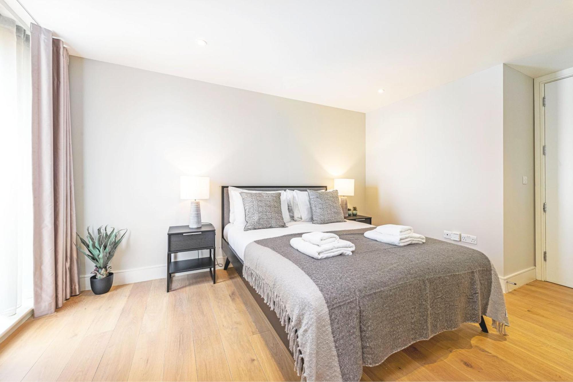 Spacious & Elegant In Southbank Near Eye Apartamento